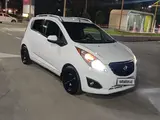 Белый Chevrolet Spark, 4 позиция 2018 года, КПП Автомат, в Ташкент за 7 300 y.e. id6499739, Фото №1