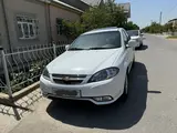 Белый Chevrolet Gentra, 3 позиция 2022 года, КПП Автомат, в Бекабад за 13 600 y.e. id5227508, Фото №1