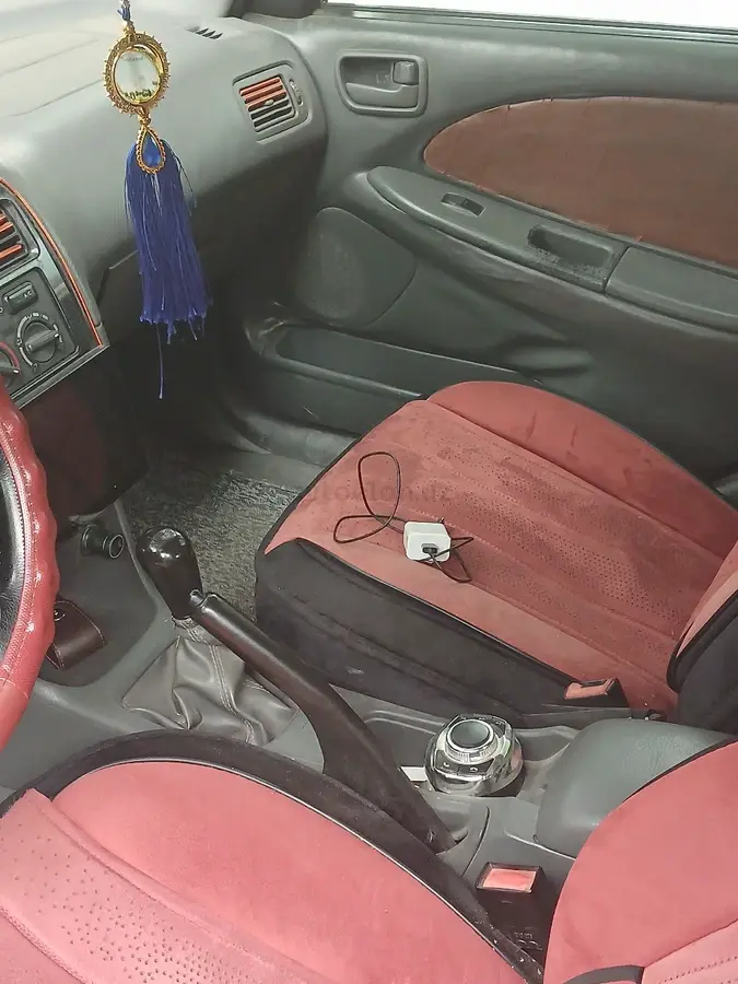 Toyota Avensis — 4