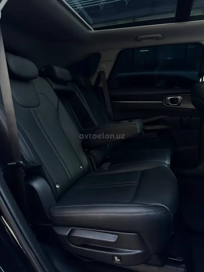 Kia Sorento — 7