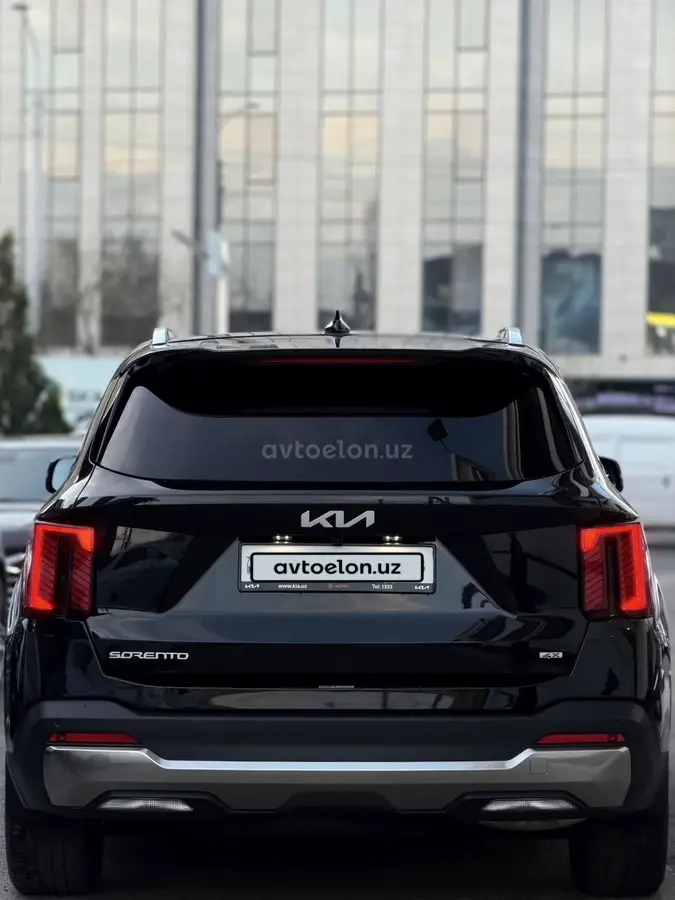 Kia Sorento — 9