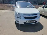 Белый Chevrolet Cobalt, 4 позиция 2015 года, КПП Автомат, в Чирчик за 9 000 y.e. id5201899, Фото №1