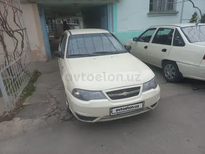 Молочный цвет Chevrolet Nexia 2, 2 позиция SOHC 2011 года, КПП Механика, в Ташкент за 5 600 y.e. id5117047