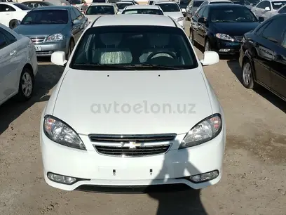 Oq Chevrolet Gentra, 1 pozitsiya 2023 yil, КПП Mexanika, shahar Buxoro uchun 13 000 у.е. id4896648