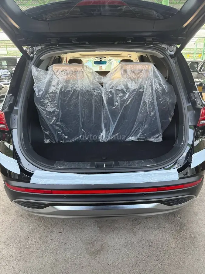 Hyundai Santa Fe — 2