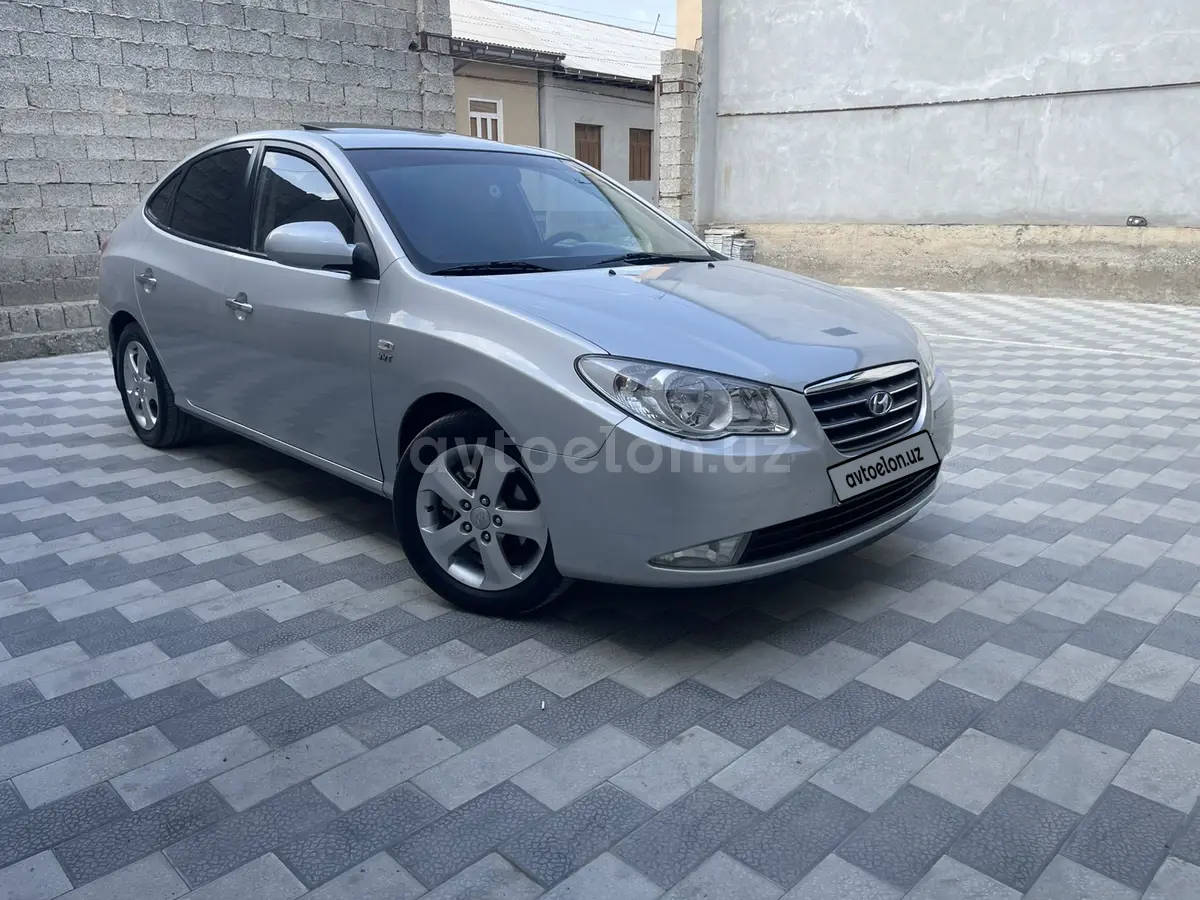 Hyundai Avante — 5