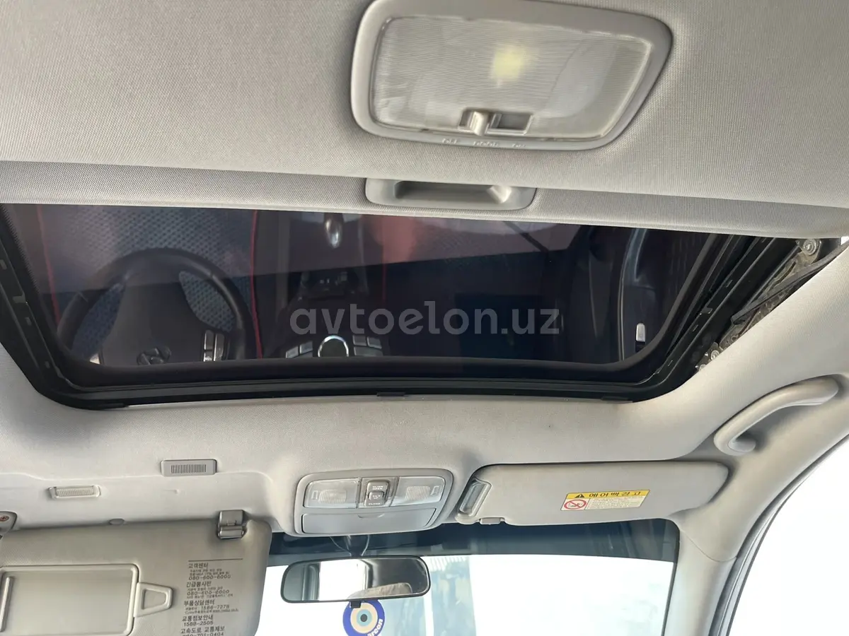 Hyundai Avante — 8