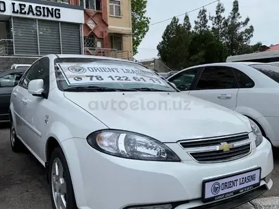 Белый Chevrolet Lacetti, 3 позиция 2024 года, КПП Автомат, в Гулистан за ~13 304 y.e. id4999896