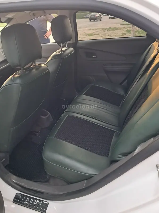 Chevrolet Cobalt 2024 — 7