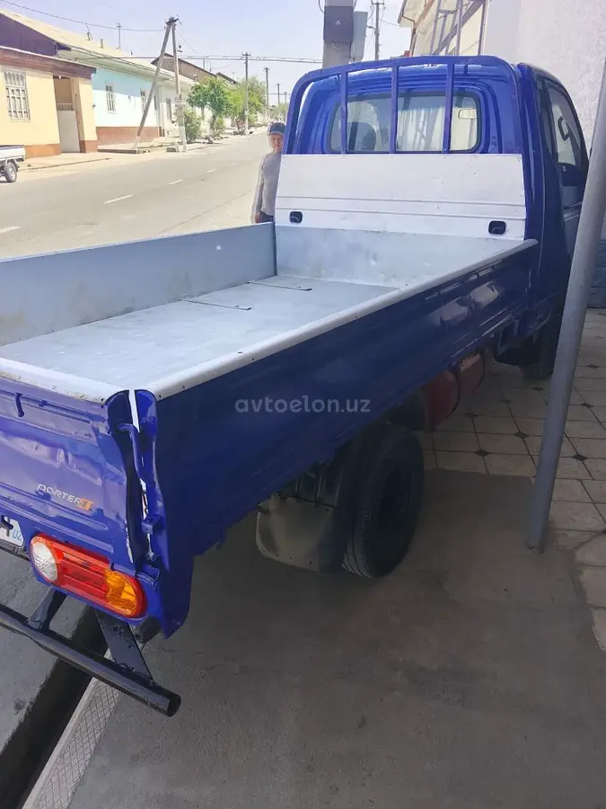 Hyundai Porter — 4