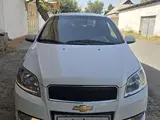 Белый Chevrolet Nexia 3, 4 позиция 2022 года, КПП Автомат, в Гулистан за 10 200 y.e. id6576592, Фото №1