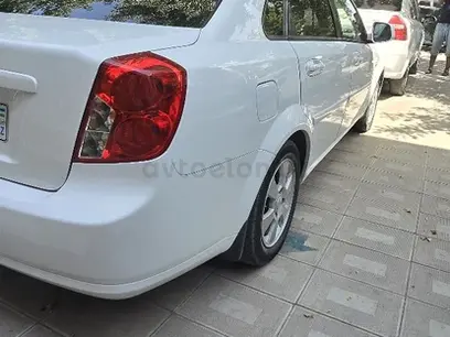 Белый Chevrolet Gentra, 2 позиция 2020 года, КПП Механика, в Самарканд за 10 800 y.e. id5221929