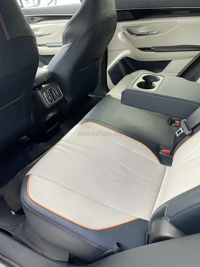 BYD Song Plus DM-i — 5