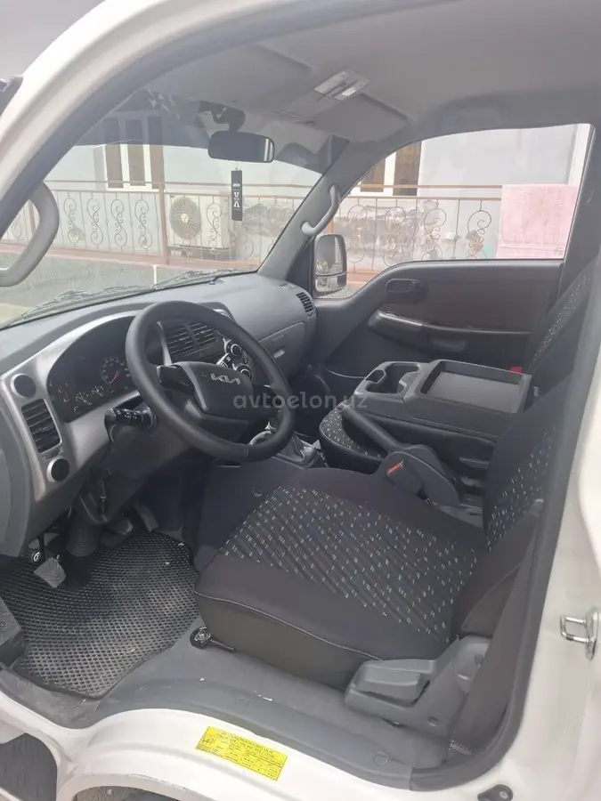 Kia Bongo — 3