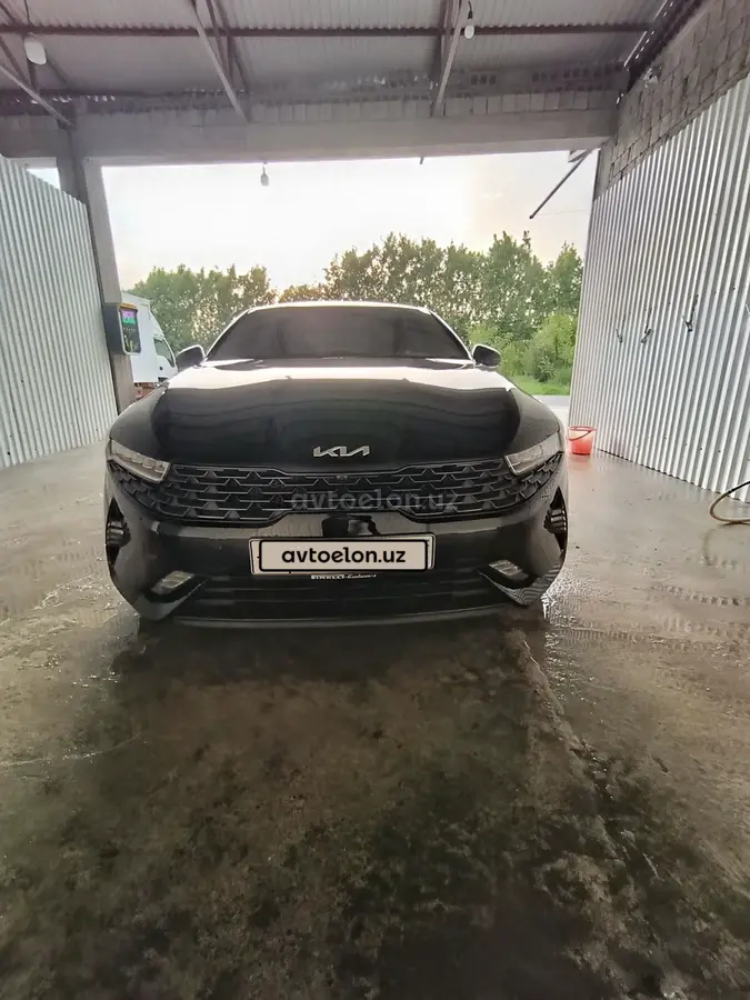 Kia K5 — 7