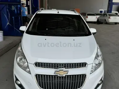 Белый Chevrolet Spark, 4 позиция 2020 года, КПП Автомат, в Ташкент за 8 400 y.e. id5209679