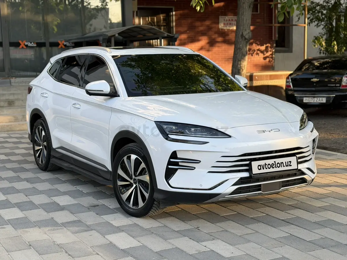 BYD Song Plus DM-i Champion — 5