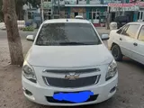 Белый Chevrolet Cobalt, 3 позиция 2014 года, КПП Механика, в Джаркурганский район за 8 600 y.e. id5217650, Фото №1
