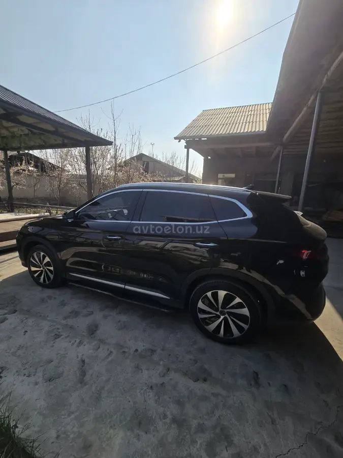 BYD Song Plus DM-i Champion — 8