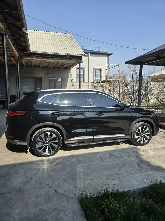 BYD Song Plus DM-i Champion — 9