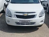 Белый Chevrolet Cobalt, 3 позиция 2024 года, КПП Автомат, в Навои за 13 300 y.e. id5023436