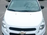 Белый Chevrolet Spark, 2 позиция 2019 года, КПП Механика, в Янгиюльский район за 7 500 y.e. id5216560, Фото №1