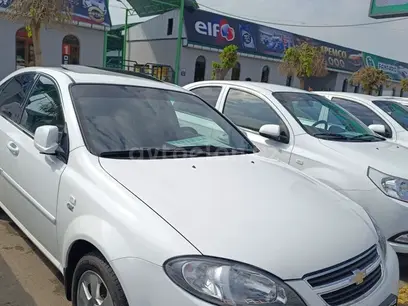 Белый Chevrolet Gentra, 3 позиция 2018 года, КПП Автомат, в Ташкент за 12 500 y.e. id4954056