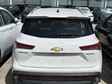 Белый Chevrolet Captiva, 5 позиция 2024 года, КПП Вариатор, в Беруни за ~27 801 y.e. id5162708, Фото №1