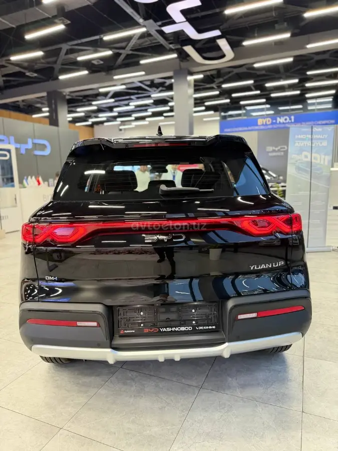BYD Yuan UP DM-i — 2