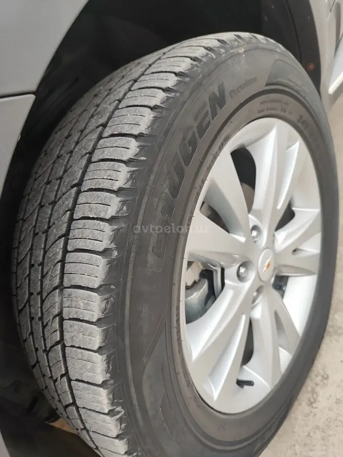 Chevrolet Captiva 2017 — 2