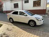 Белый Chevrolet Cobalt, 4 позиция 2020 года, КПП Автомат, в Ташкент за 11 100 y.e. id5205528, Фото №1