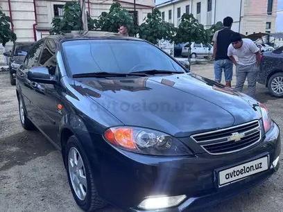 Мокрый асфальт Chevrolet Gentra, 3 позиция 2019 года, КПП Автомат, в Ташкент за 13 200 y.e. id5108167