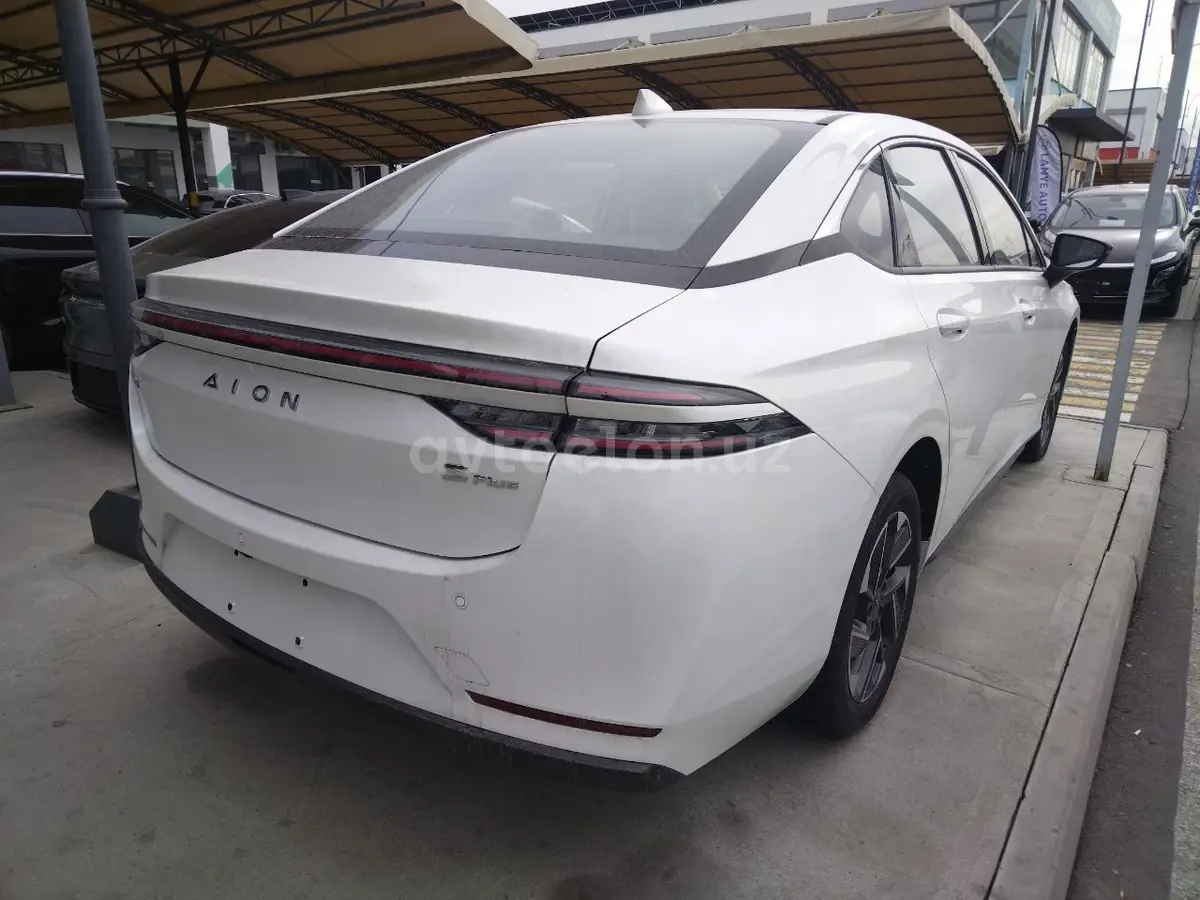 GAC Aion S Plus — 5