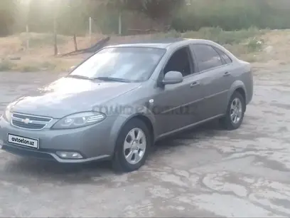 Мокрый асфальт Chevrolet Gentra, 1 позиция 2015 года, КПП Автомат, в Ташкент за 9 000 y.e. id4982001