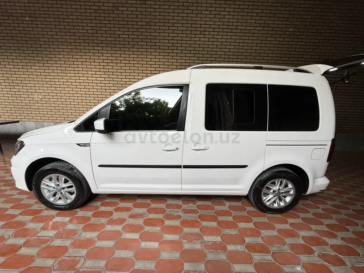 Volkswagen Caddy — 3