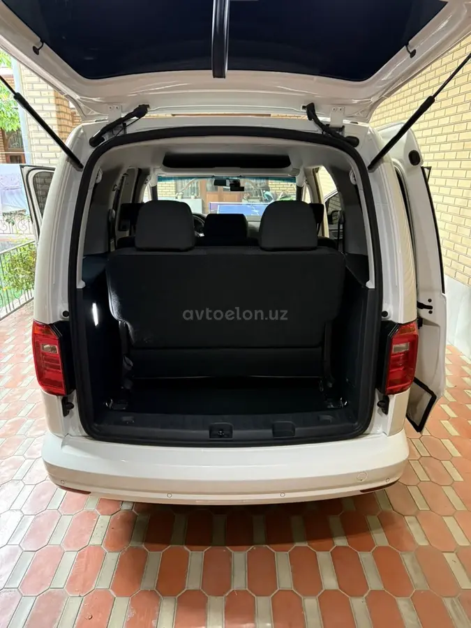Volkswagen Caddy — 4
