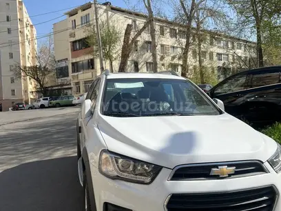 Белый Chevrolet Captiva, 4 позиция 2018 года, КПП Автомат, в Ташкент за 24 500 y.e. id4931709