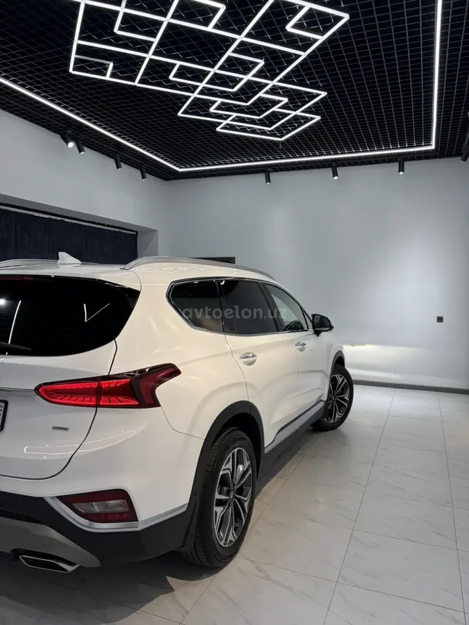 Hyundai Santa Fe — 4