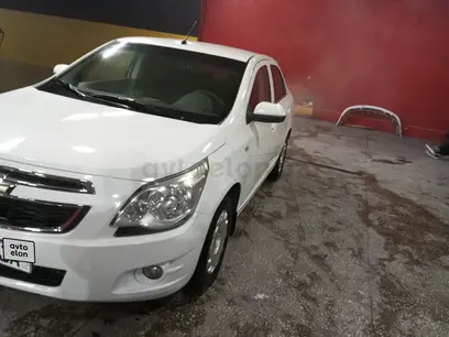 Белый Chevrolet Cobalt, 1 позиция 2013 года, в Ташкент за 7 600 y.e. id4855930