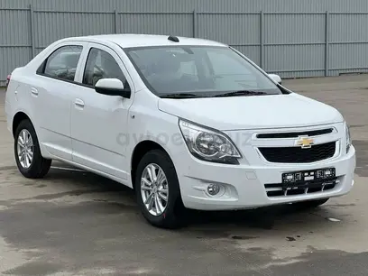 Белый Chevrolet Cobalt, 4 позиция 2024 года, КПП Автомат, в Ташкент за 12 800 y.e. id5124692