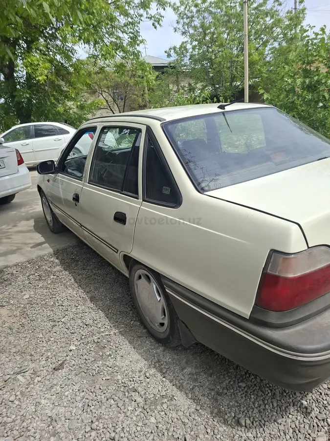 Daewoo Nexia — 2