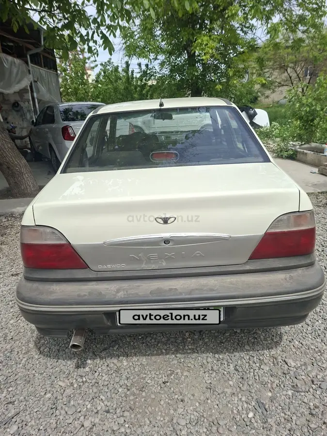 Daewoo Nexia — 3
