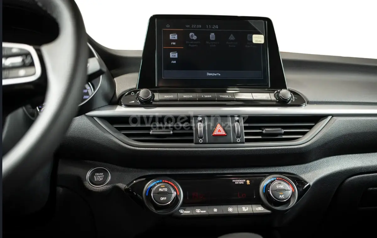Kia Cerato — 6