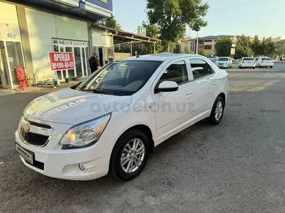 Белый Chevrolet Cobalt, 4 позиция 2020 года, КПП Автомат, в Ташкент за 10 900 y.e. id5149935