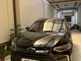 Черный Chevrolet Tracker Premier 2024 года, в Фергана за 18 500 y.e. id6406413, Фото №1