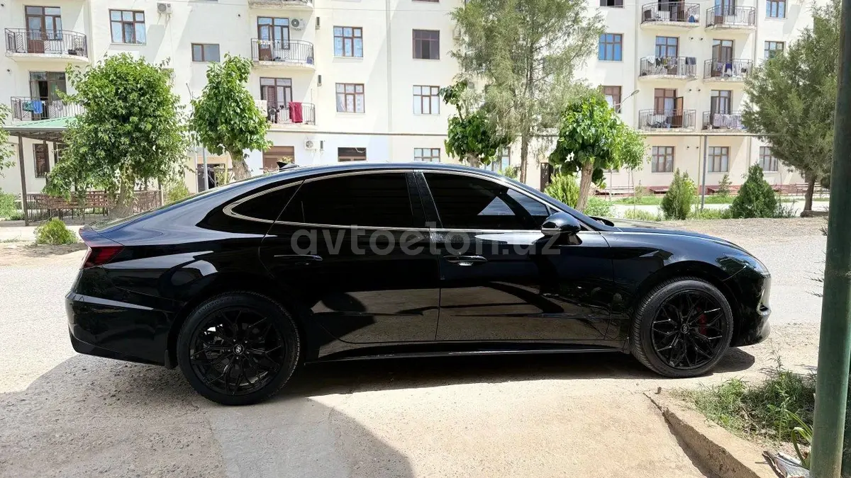 Hyundai Sonata — 10