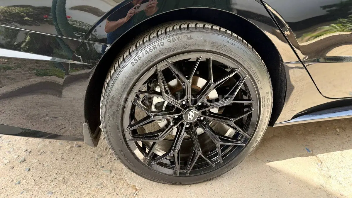 Hyundai Sonata — 8