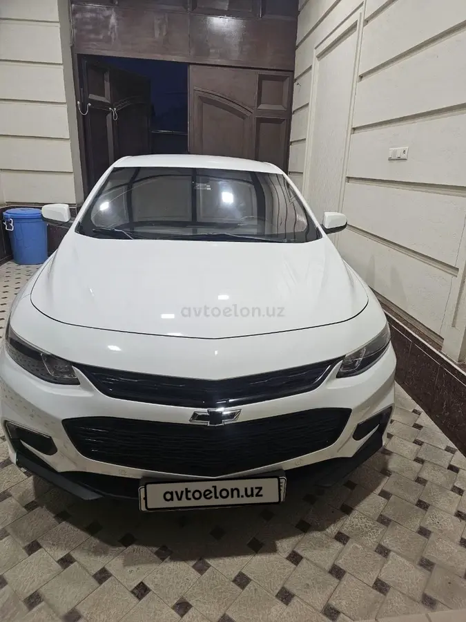 Chevrolet Malibu 2 2017 — 2