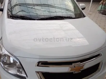 Белый Chevrolet Cobalt, 4 позиция 2024 года, КПП Автомат, в Фергана за 13 700 y.e. id4923869