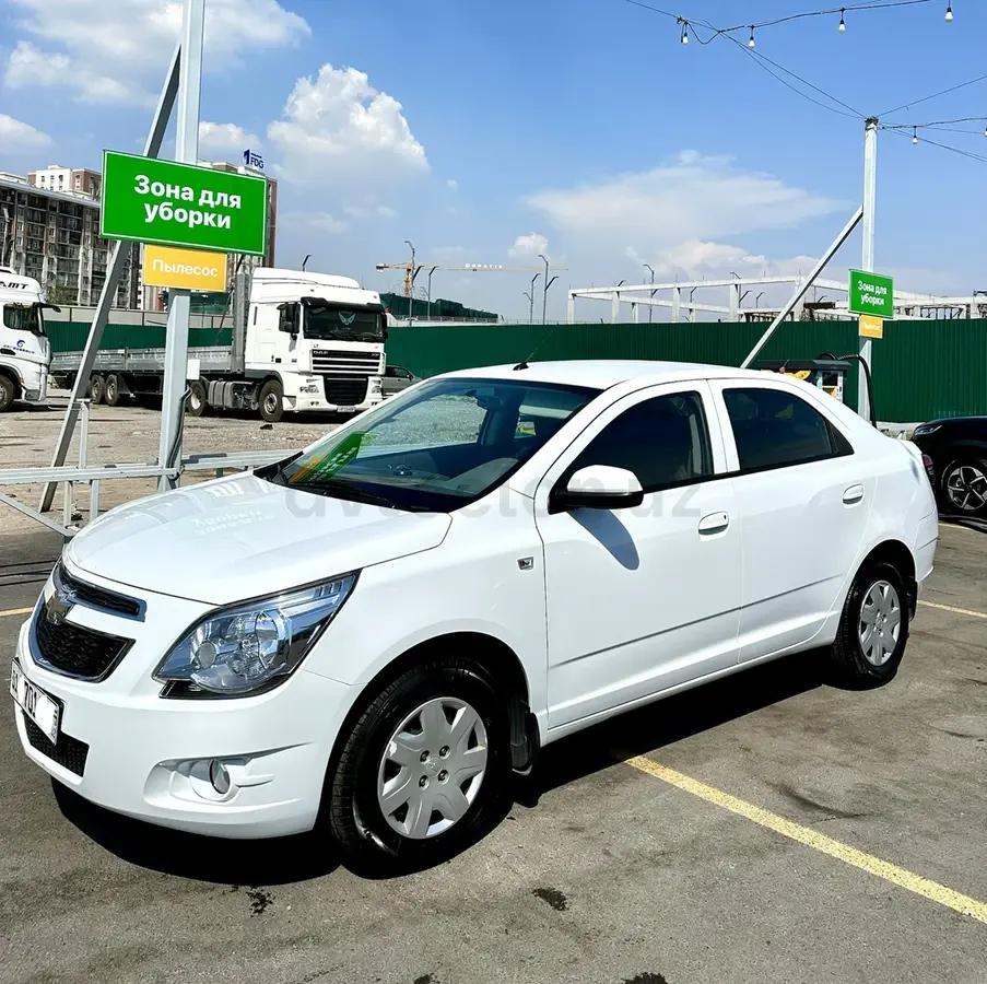 Chevrolet Cobalt 2022 — 4